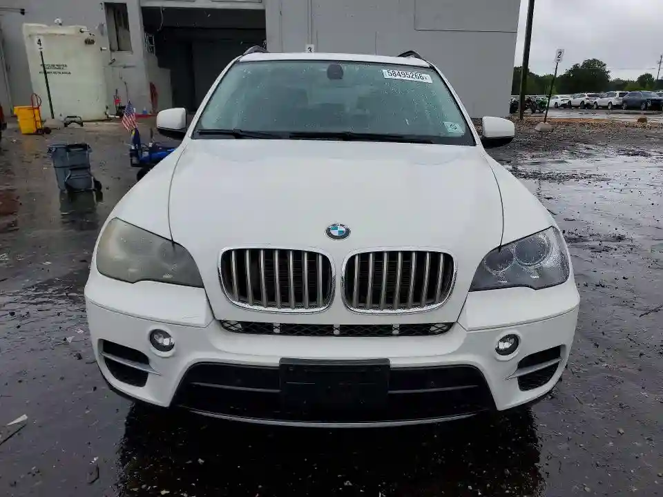 5UXZV8C51CL422729 2012 BMW X5-4