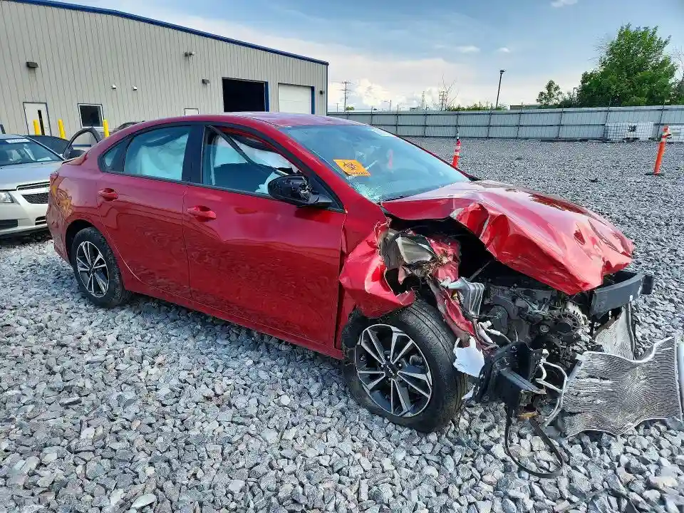 3KPF24AD3RE767813 2024 KIA FORTE LXS-3
