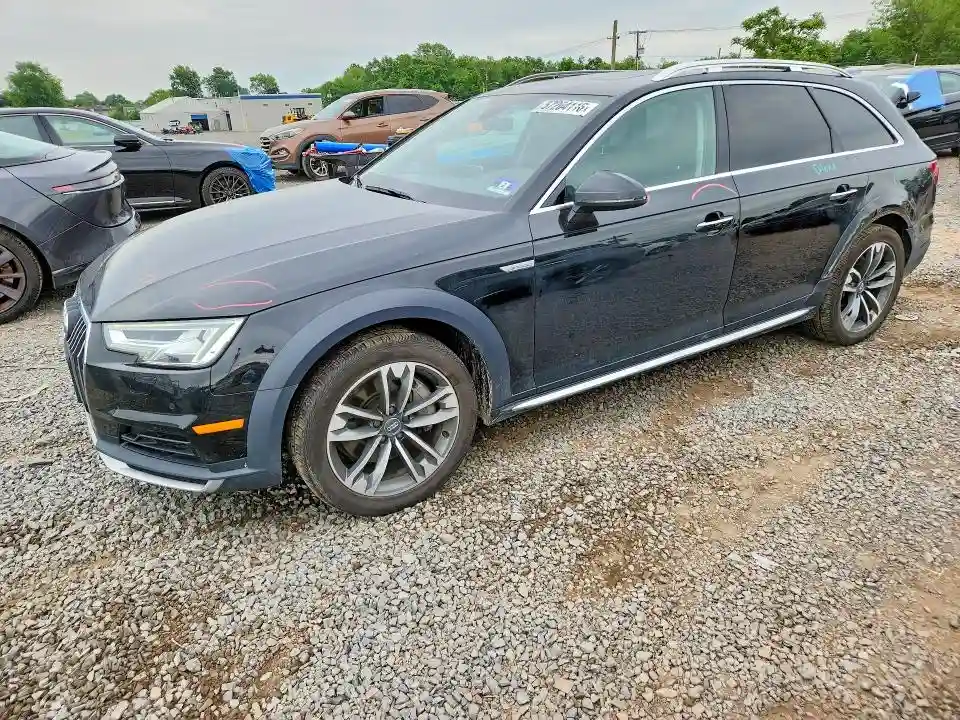 WA18NAF45HA106030 2017 AUDI A4-0
