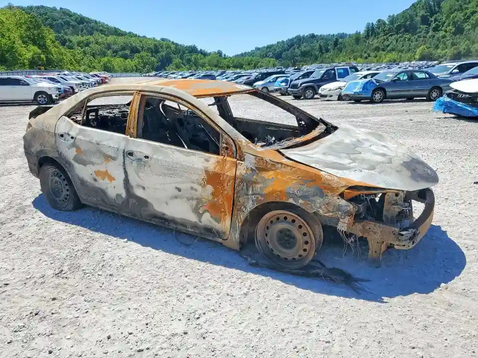 2T1BURHE0JC078030 2018 TOYOTA COROLLA-3