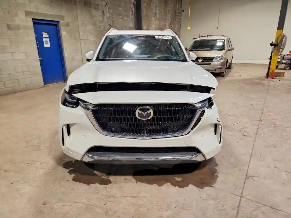 JM3KKEHC2R1102929 2024 MAZDA CX-90-4
