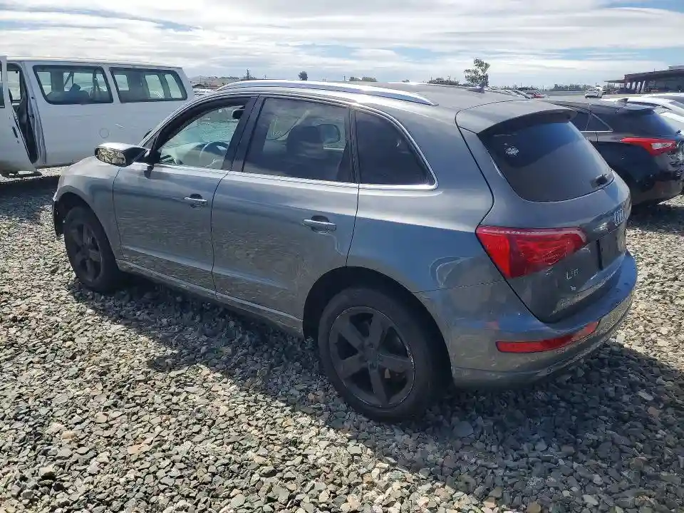 WA1LFAFP6CA039030 2012 AUDI Q5-1