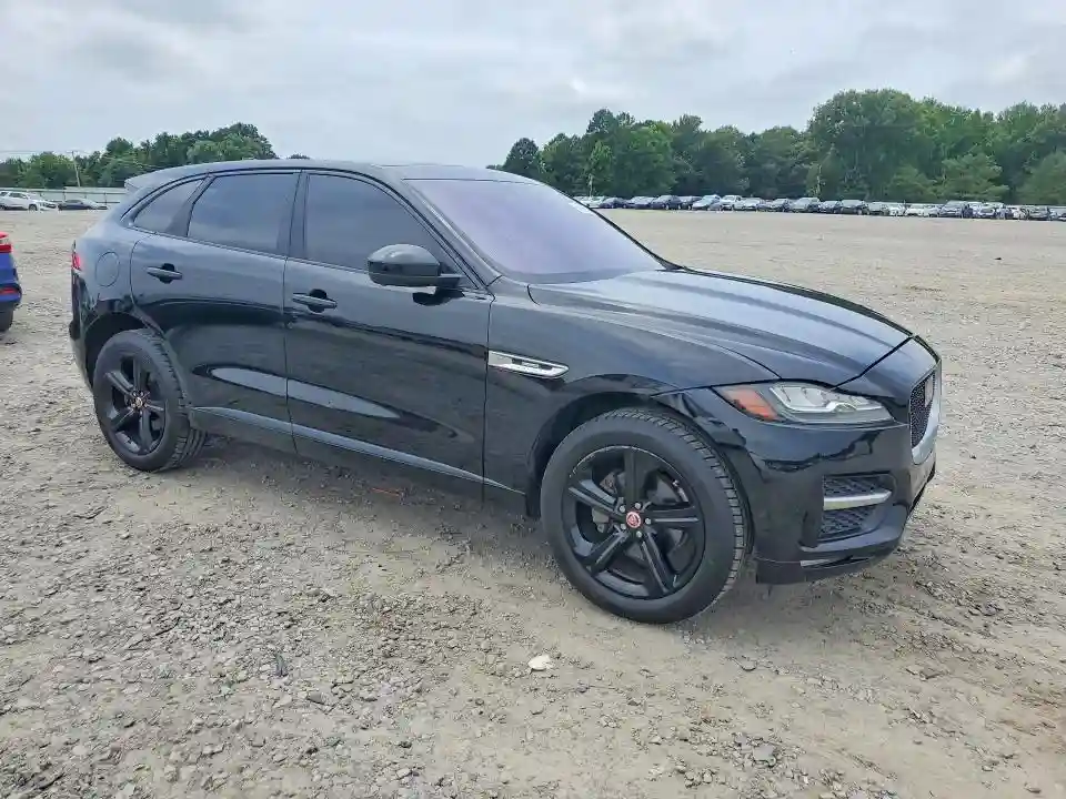 SADCL2FX8JA262689 2018 JAGUAR F-PACE-3
