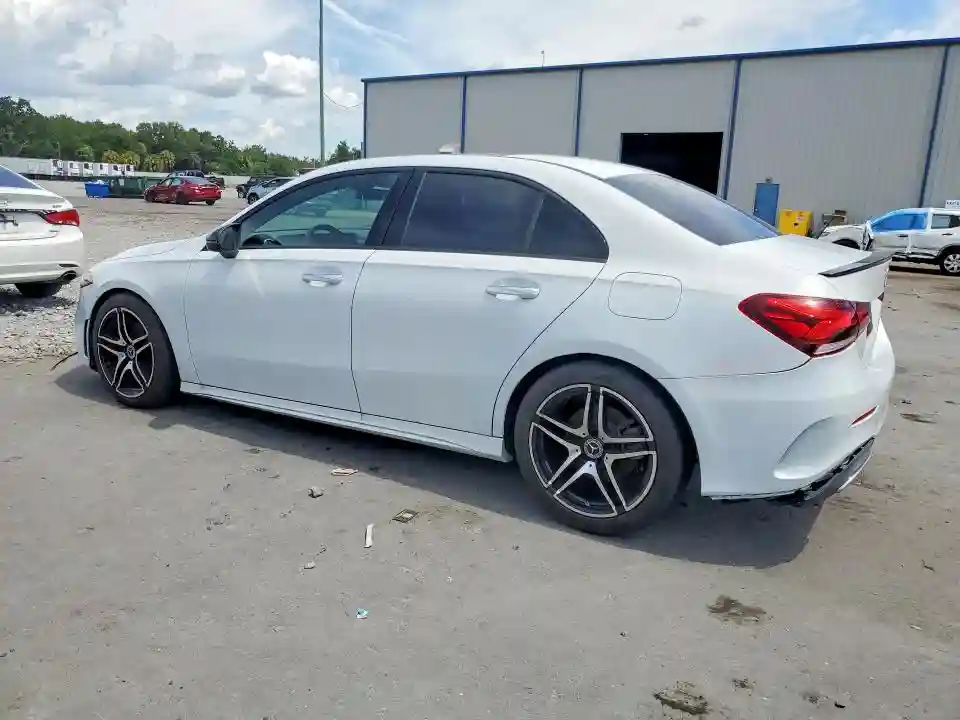 W1K3G4EB6LJ218149 2020 MERCEDES-BENZ A-CLASS-1