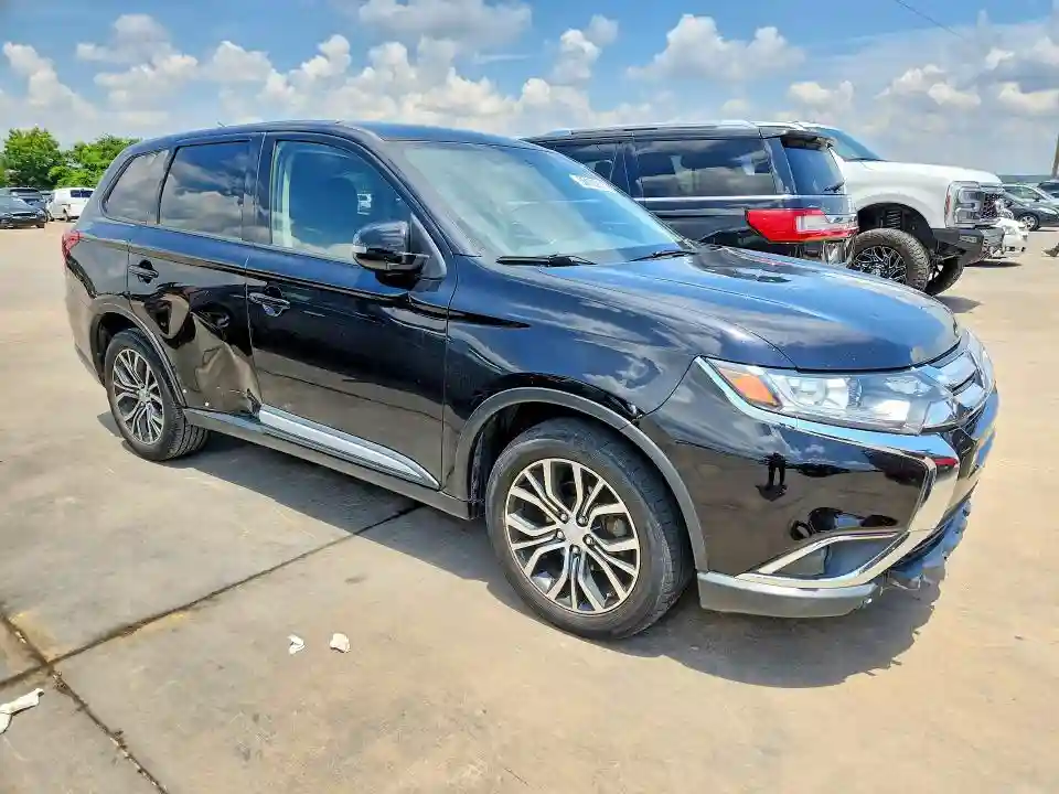 JA4AD3A38GZ011797 2016 MITSUBISHI OUTLANDER-3