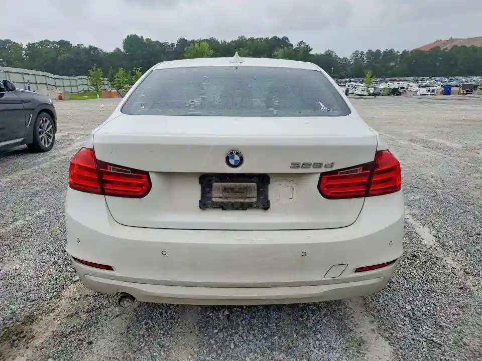WBA3D3C50EK156994 2014 BMW 3 SERIES-5
