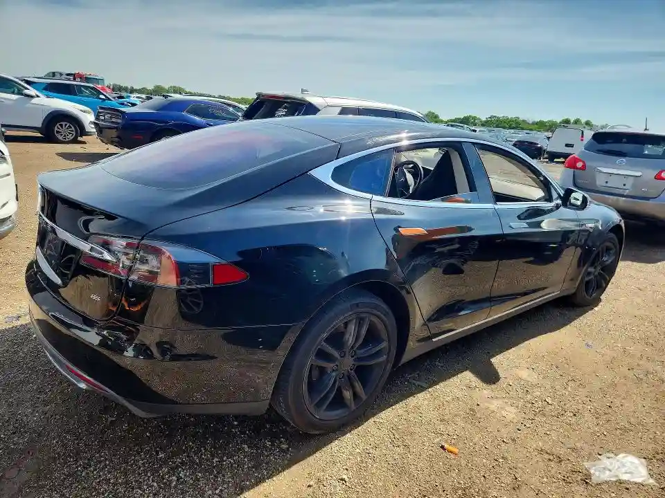 5YJSA1H18FF080201 2015 TESLA MODEL S-2