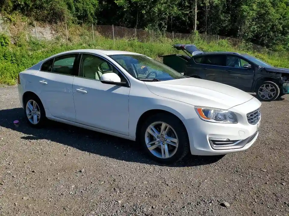YV1612TK7F2335022 2015 VOLVO S60-3
