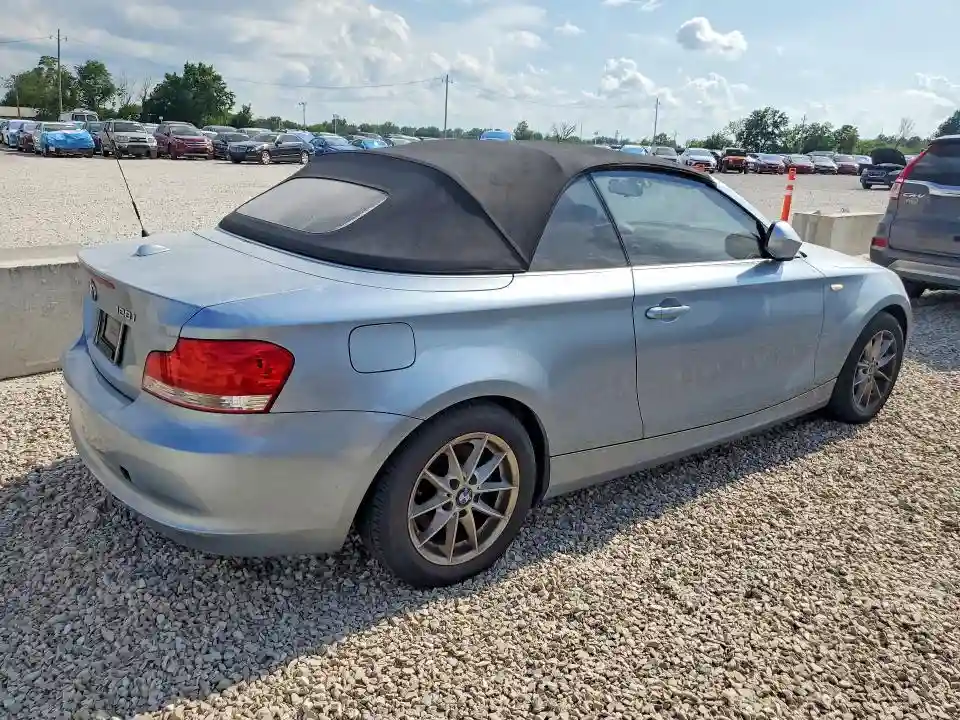 WBAUL7C55AVJ77573 2010 BMW 1 SERIES-2