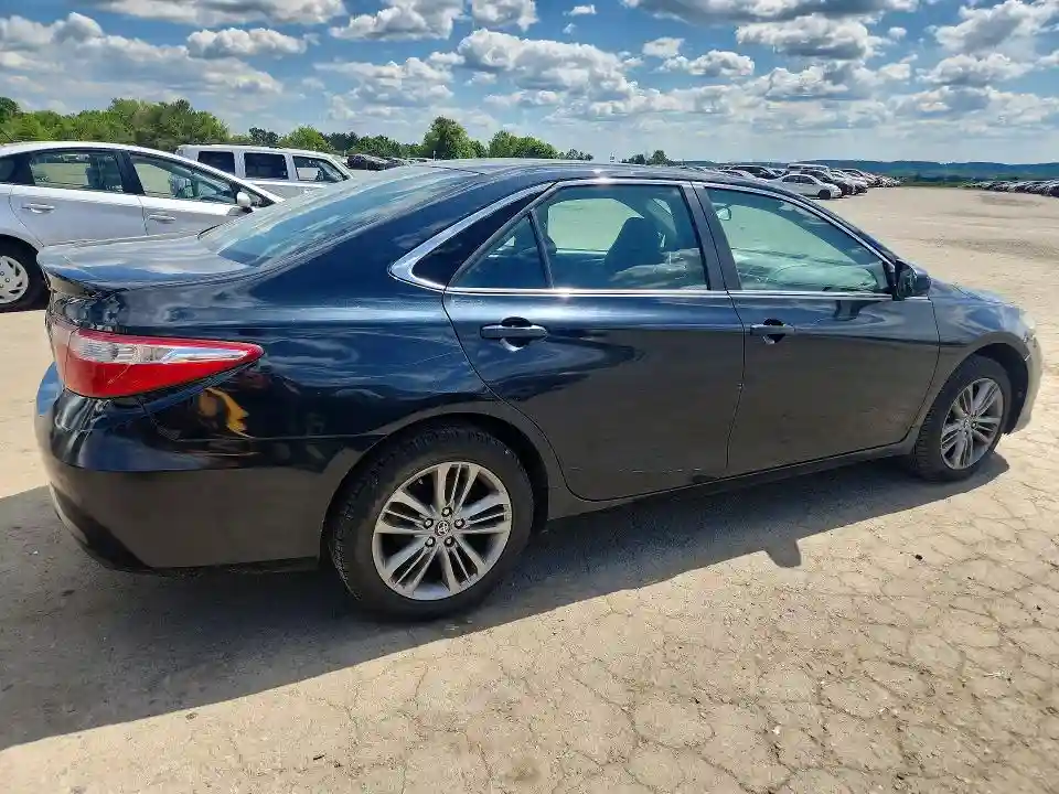 4T1BF1FKXHU411847 2017 TOYOTA CAMRY-2