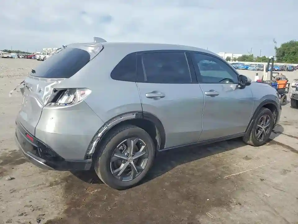 3CZRZ1H73SM733030 2025 HONDA HR-V-2