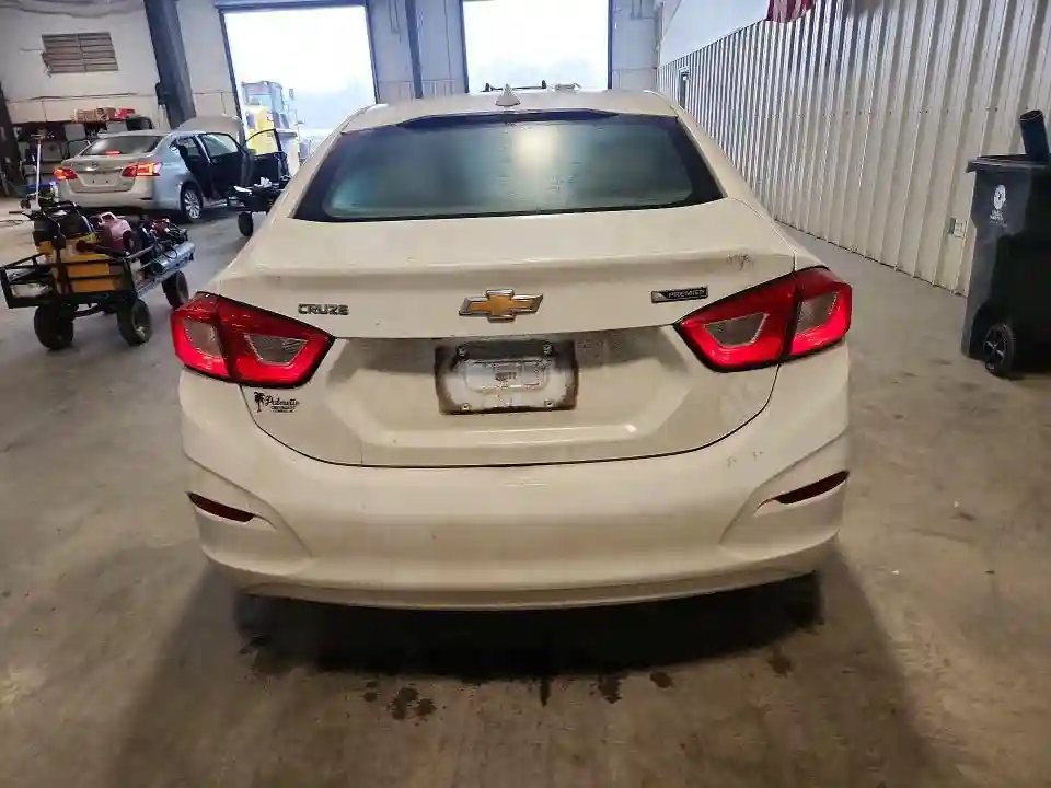 1G1BF5SM9J7127111 2018 CHEVROLET CRUZE-5