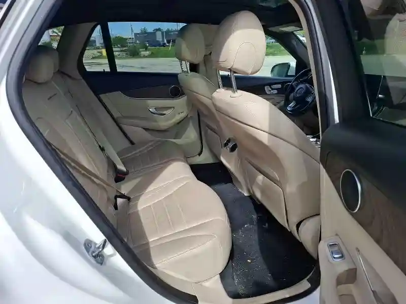 WDC0G4KB9KV141943 2019 MERCEDES-BENZ GLC-CLASS-5