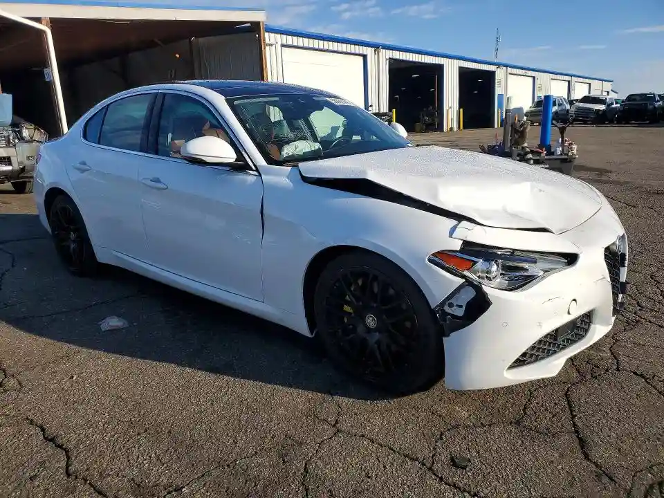 ZARFAMBN5K7602514 2019 ALFA ROMEO GIULIA-3