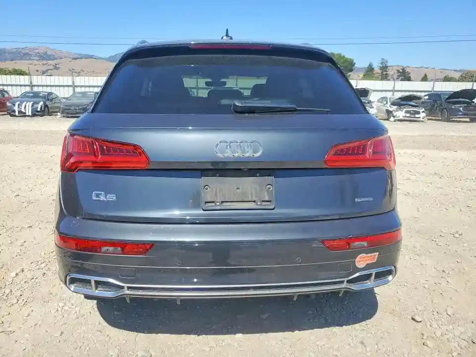 WA1E2AFY7L2062596 2020 AUDI Q5-5