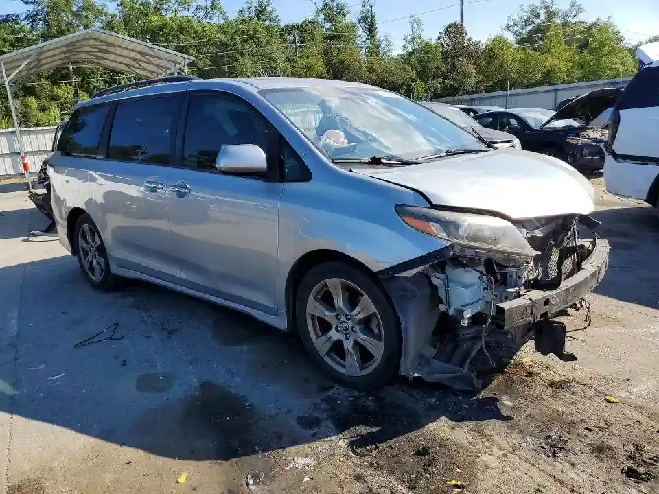 5TDXZ3DC1JS953177 2018 TOYOTA SIENNA-3