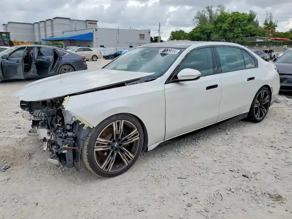 WBA23EH0XSCV31352 2025 BMW 7 SERIES-0