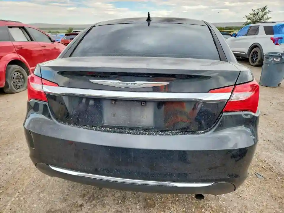 1C3CCBBB4DN592904 2013 CHRYSLER 200-5