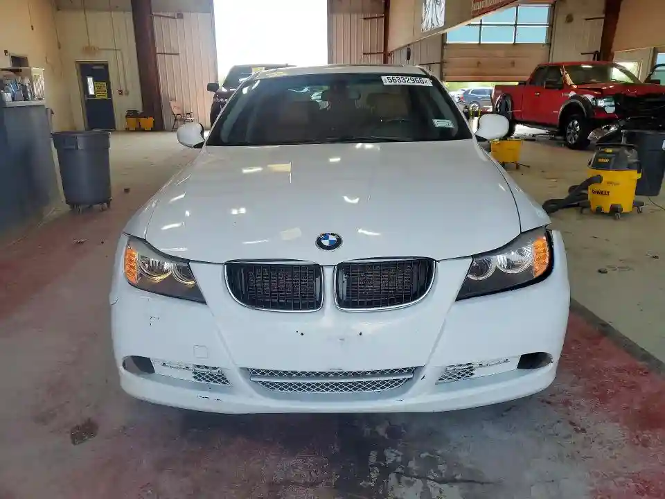 WBAPK5C50BA994625 2011 BMW 3 SERIES-4