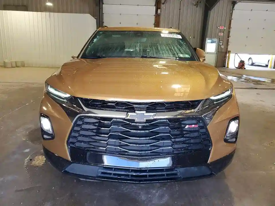 3GNKBJRS5KS573850 2019 CHEVROLET BLAZER-4