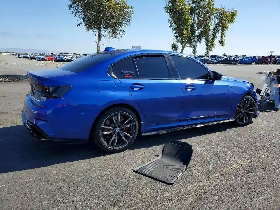 WBA5U9C09NFL70780 2022 BMW M3-2