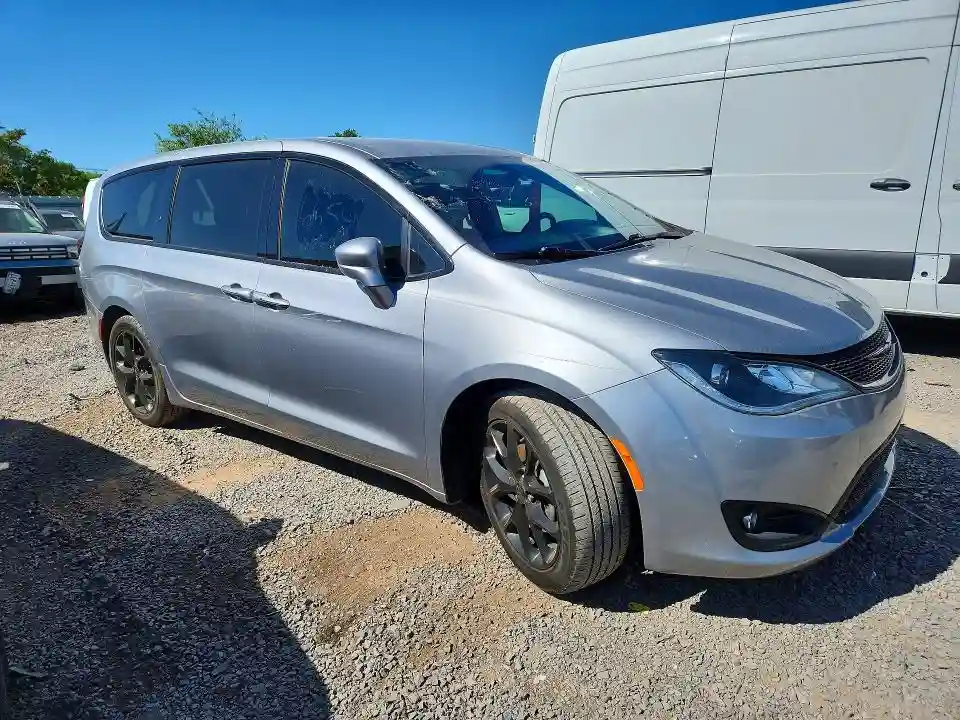 2C4RC1FG7JR357806 2018 CHRYSLER PACIFICA-3