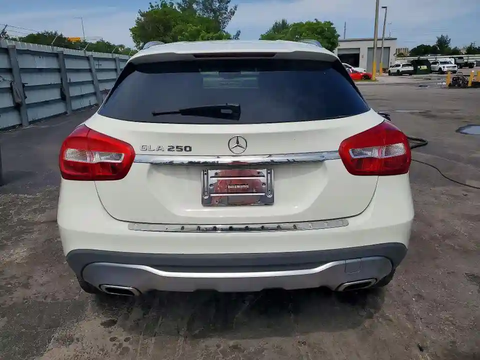 WDCTG4EB1JJ441877 2018 MERCEDES-BENZ GLA-CLASS-5