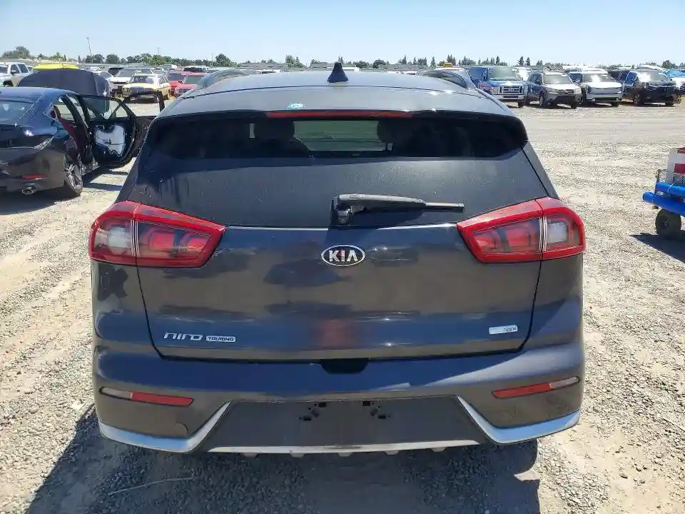 KNDCC3LC6J5149562 2018 KIA NIRO-5