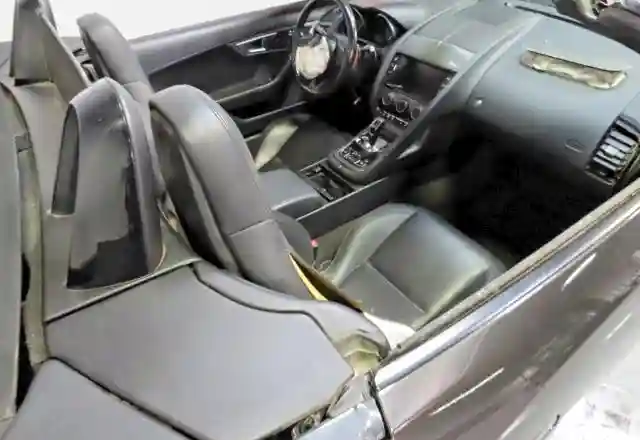 SAJWA6GL6EMK07553 2014 JAGUAR F-TYPE-5