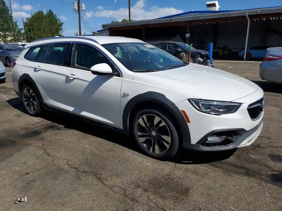 W04GU8SX5J1132141 2018 BUICK REGAL-3