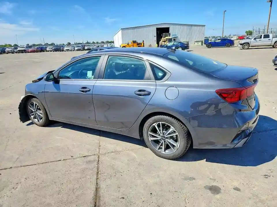 3KPF24ADXNE478177 2022 KIA FORTE-1