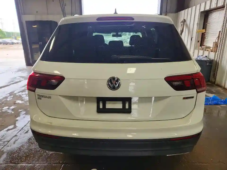 3VV2B7AX0KM081462 2019 VOLKSWAGEN TIGUAN-5