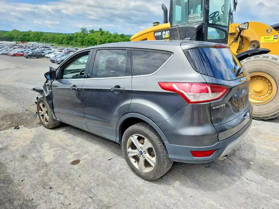1FMCU9G96FUC64833 2015 FORD ESCAPE-1