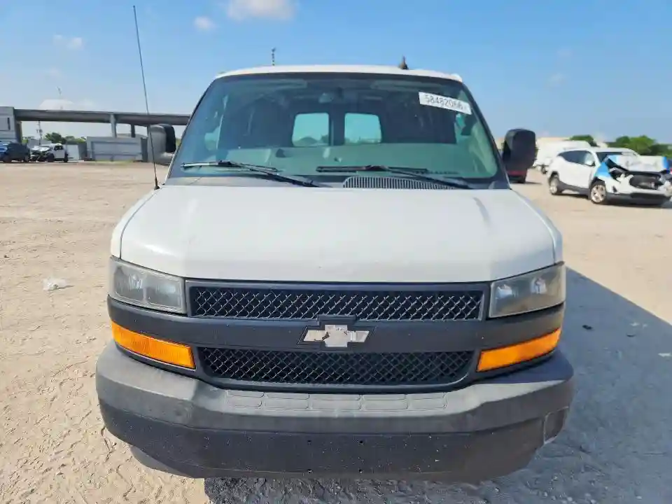 1GCWGAFP9J1269366 2018 CHEVROLET EXPRESS-4