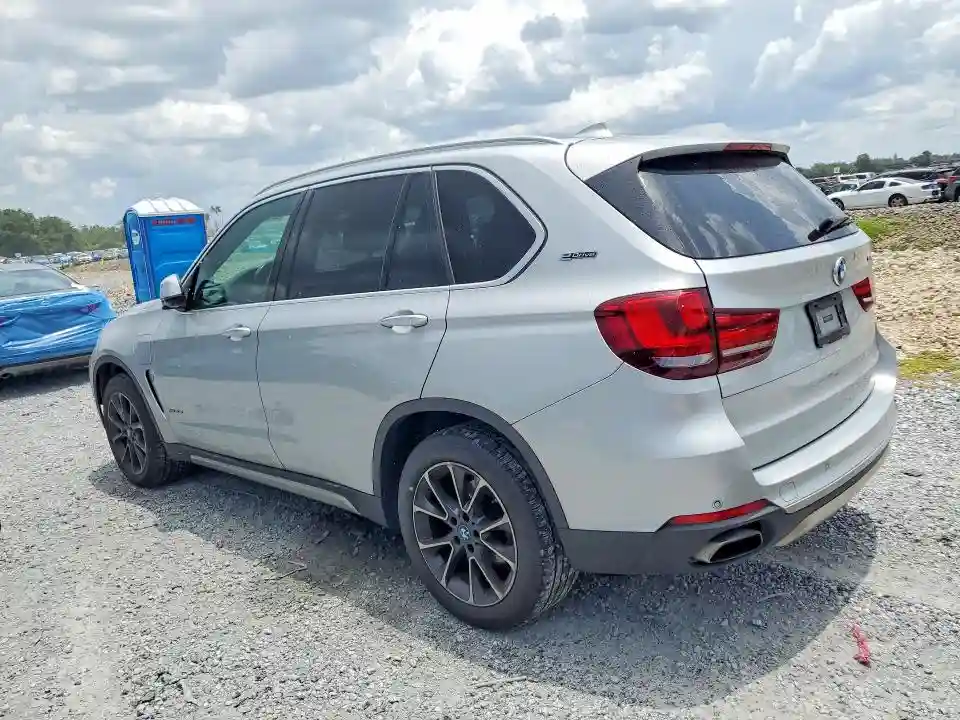 5UXKT0C55J0V99873 2018 BMW X5-1