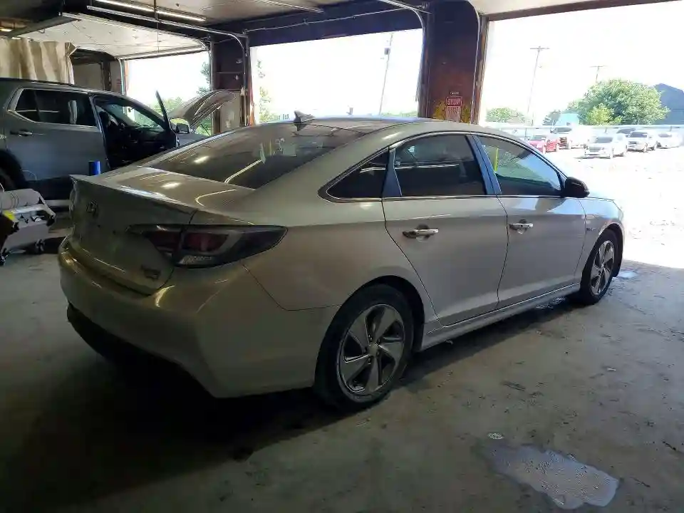 KMHE34L19GA017307 2016 HYUNDAI SONATA-2