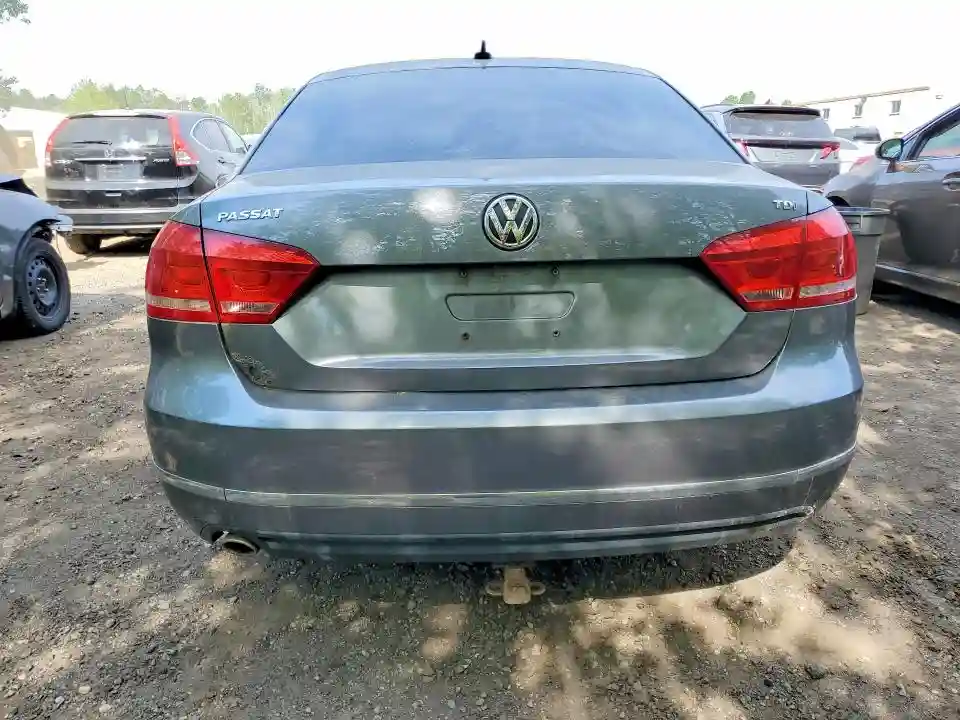 1VWBN7A33EC016286 2014 VOLKSWAGEN PASSAT-5