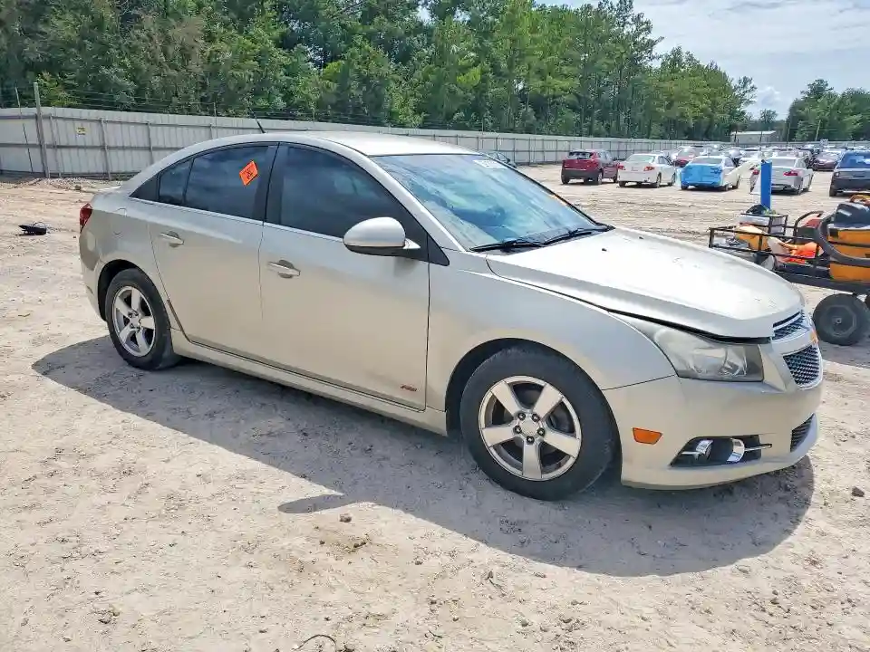 1G1PC5SB7E7211897 2014 CHEVROLET CRUZE-3