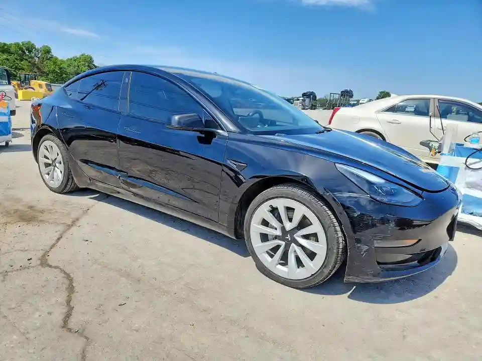 5YJ3E1EA0NF285846 2022 TESLA MODEL 3-3