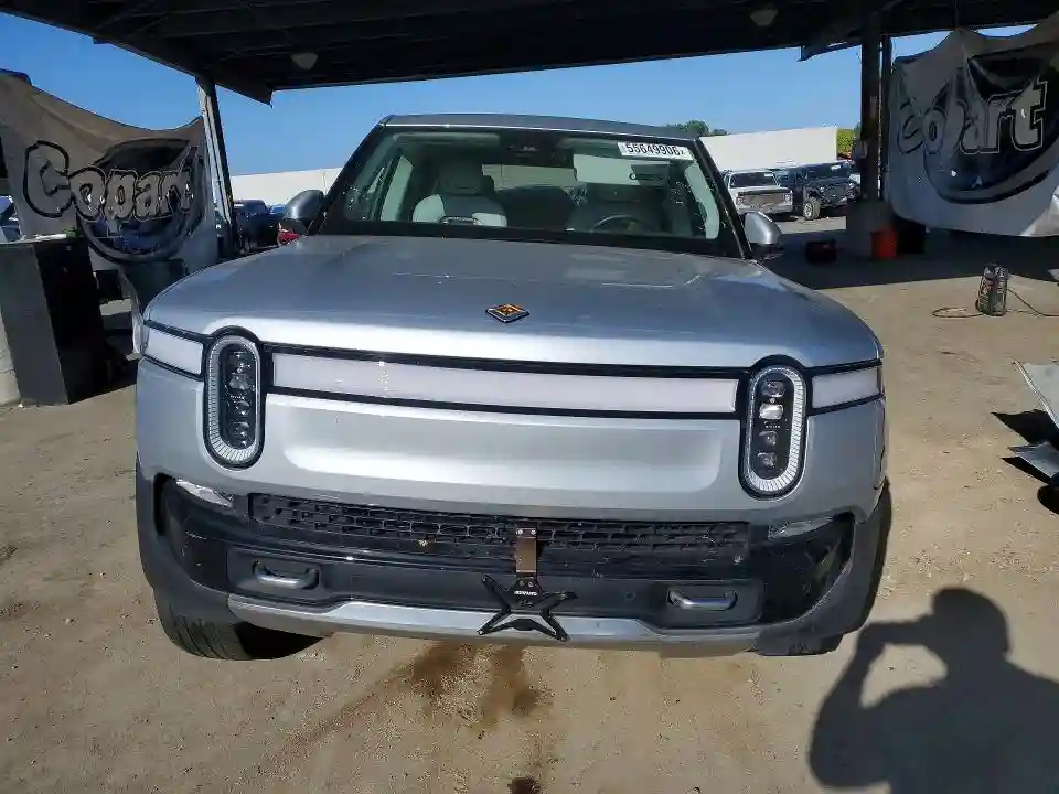 7FCTGAAA8PN025371 2023 RIVIAN RIT-4