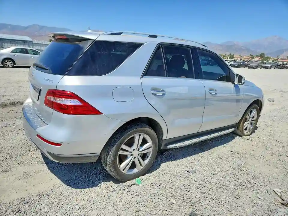 4JGDA0EB9FA520785 2015 MERCEDES-BENZ M-CLASS-2