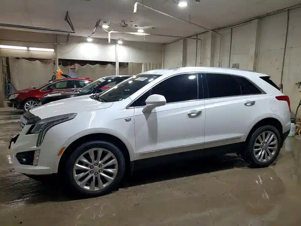 1GYKNFRS0HZ306389 2017 CADILLAC XT5-0