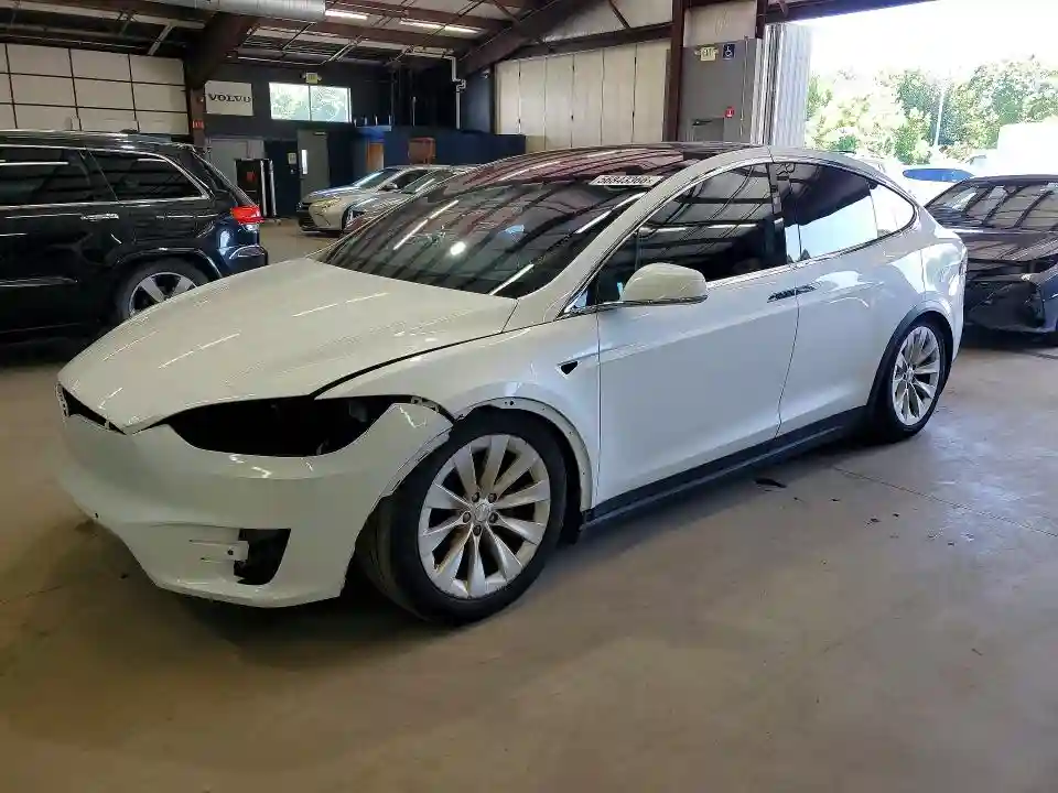 5YJXCBE2XGF027827 2016 TESLA MODEL X-0