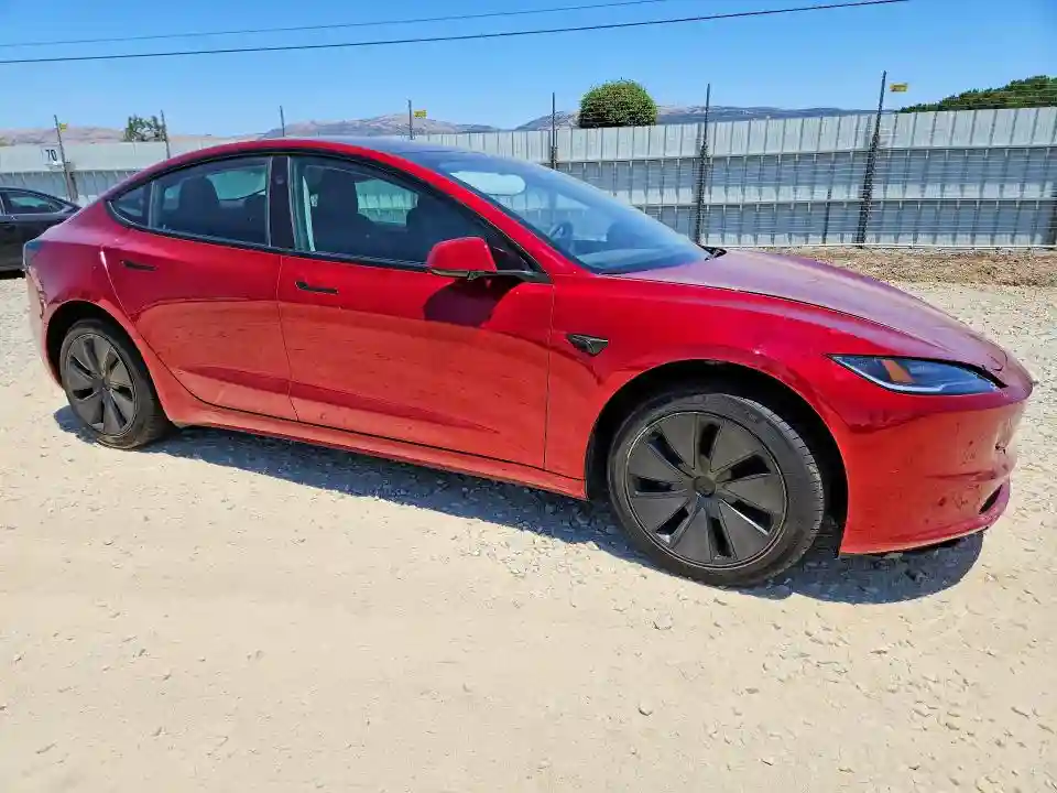 5YJ3E1EA8SF046444 2025 TESLA MODEL 3-3