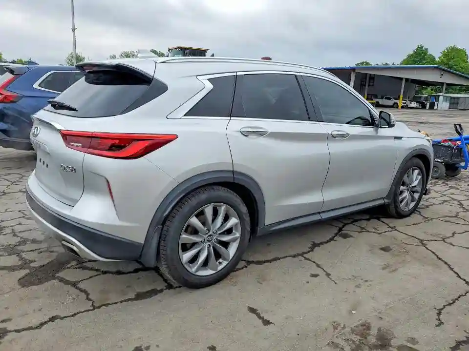 3PCAJ5M34KF136509 2019 INFINITI QX50-2