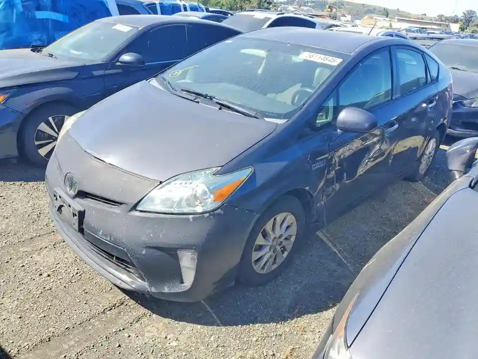 JTDKN3DPXF3074598 2015 TOYOTA PRIUS-0