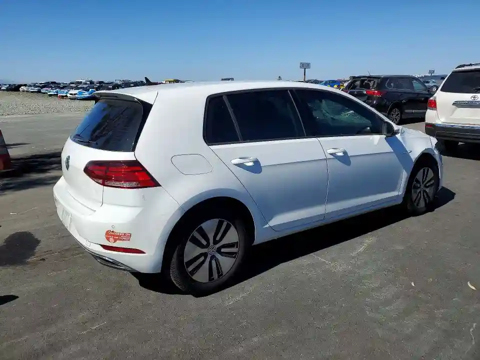 WVWPR7AUXHW954648 2017 VOLKSWAGEN GOLF-2