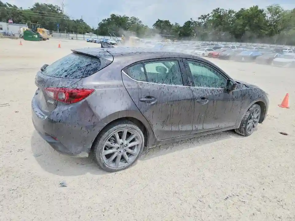 3MZBN1M33JM163371 2018 MAZDA 3-2
