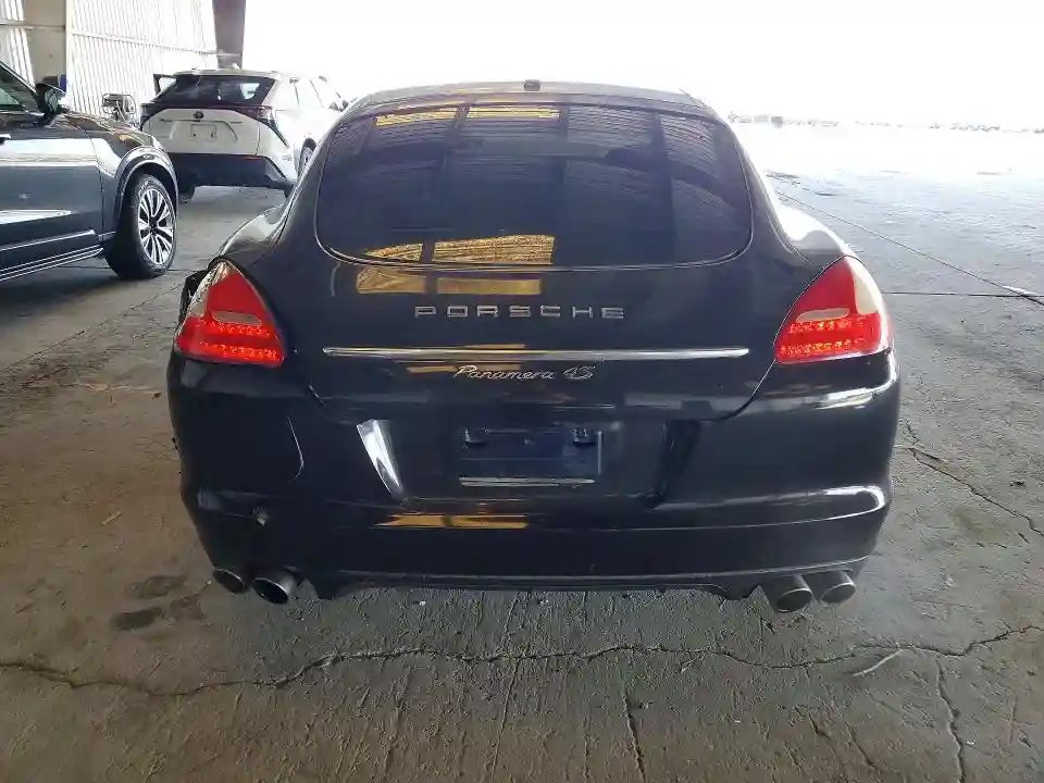 WP0AB2A73AL065091 2010 PORSCHE PANAMERA-5