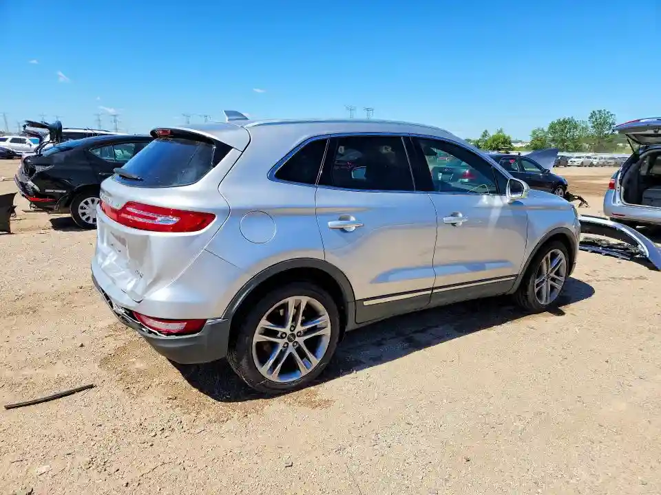 5LMCJ3D95HUL00019 2017 LINCOLN MKC-2